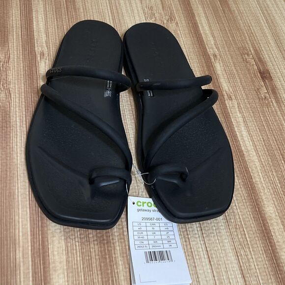 Woman's Sandals Crocs Miami Toe Loop Sandal Color Black Size W8 NWT - Picture 5 of 7